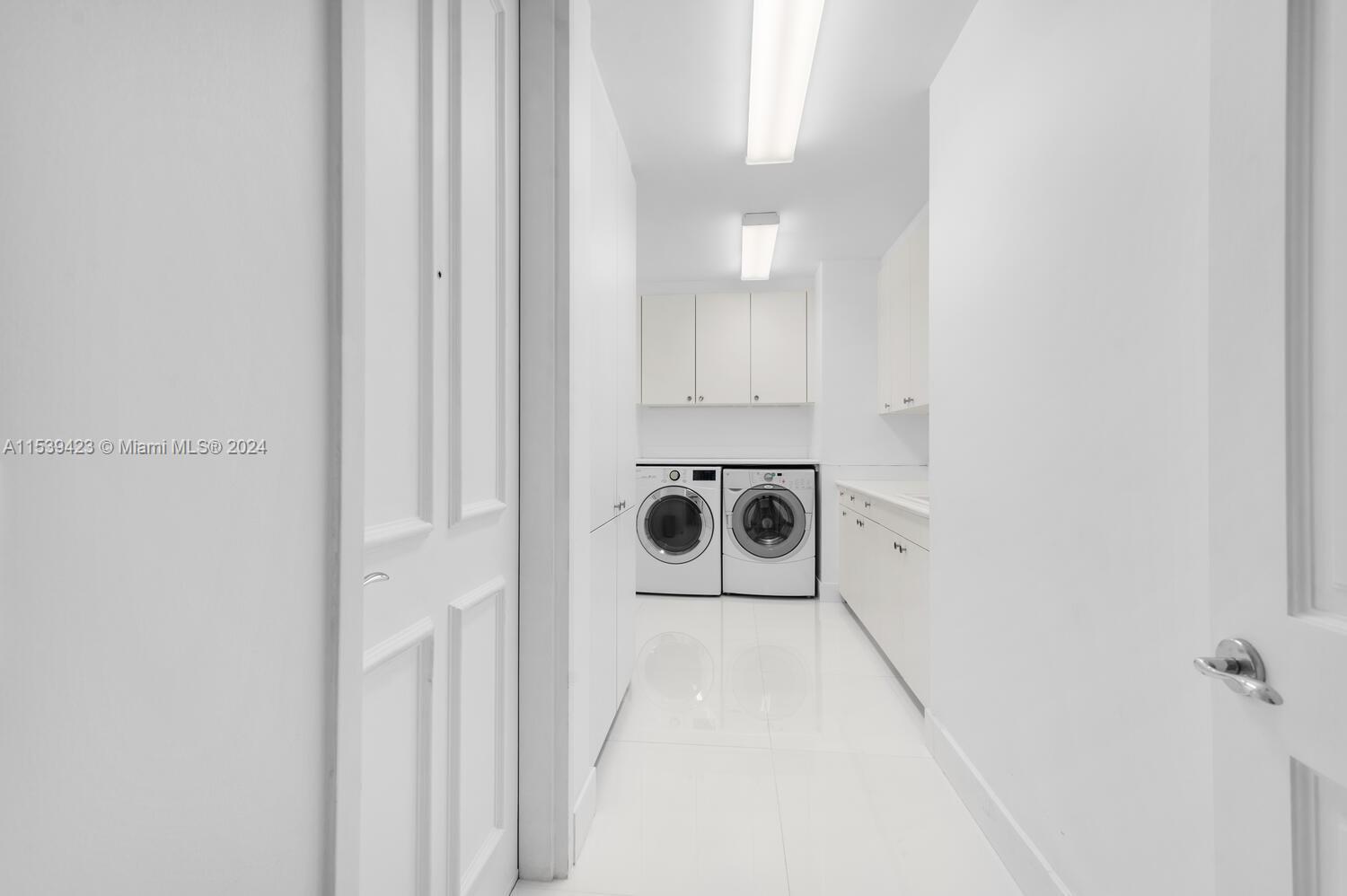 10295 COLLINS AVE RESDNTA - Residential