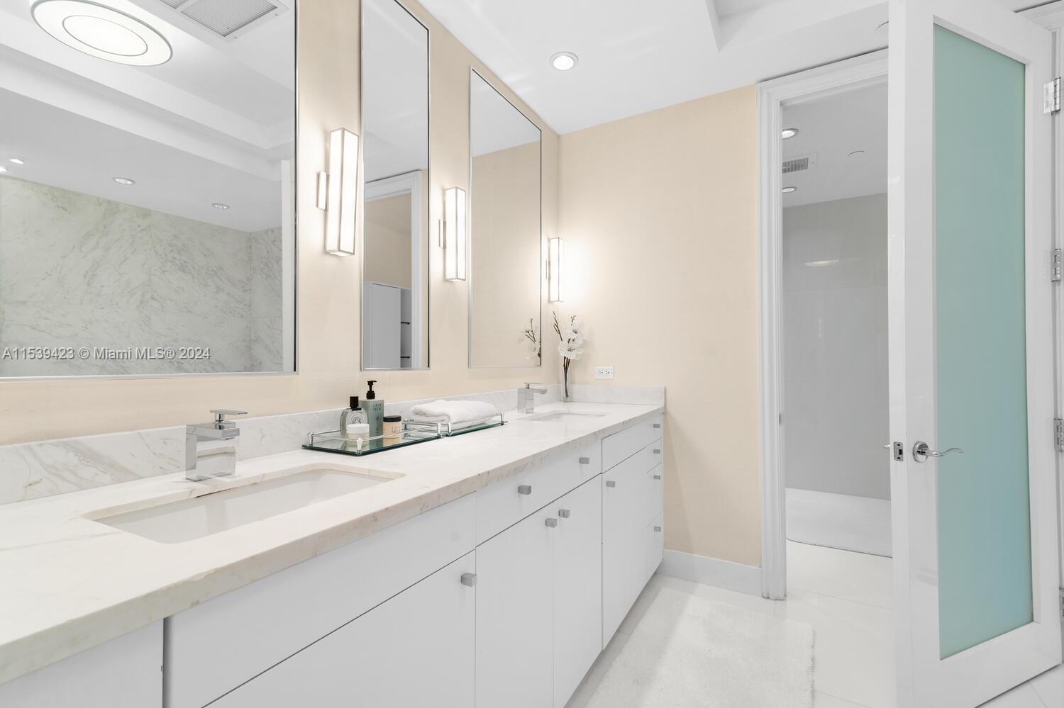 10295 COLLINS AVE RESDNTA - Residential