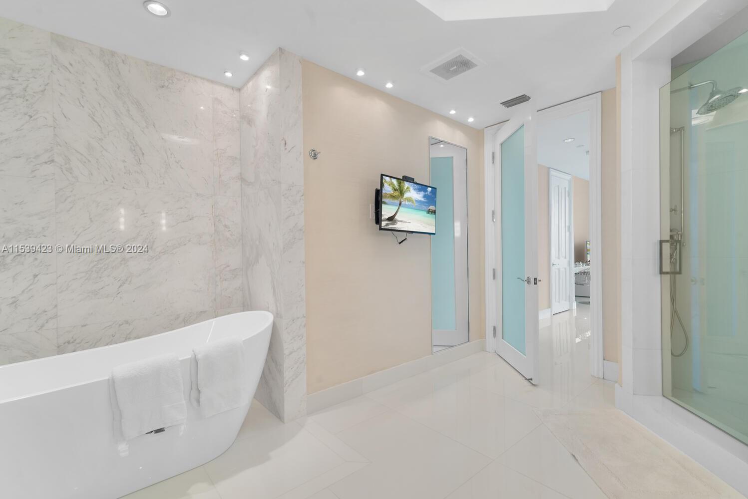 10295 COLLINS AVE RESDNTA - Residential