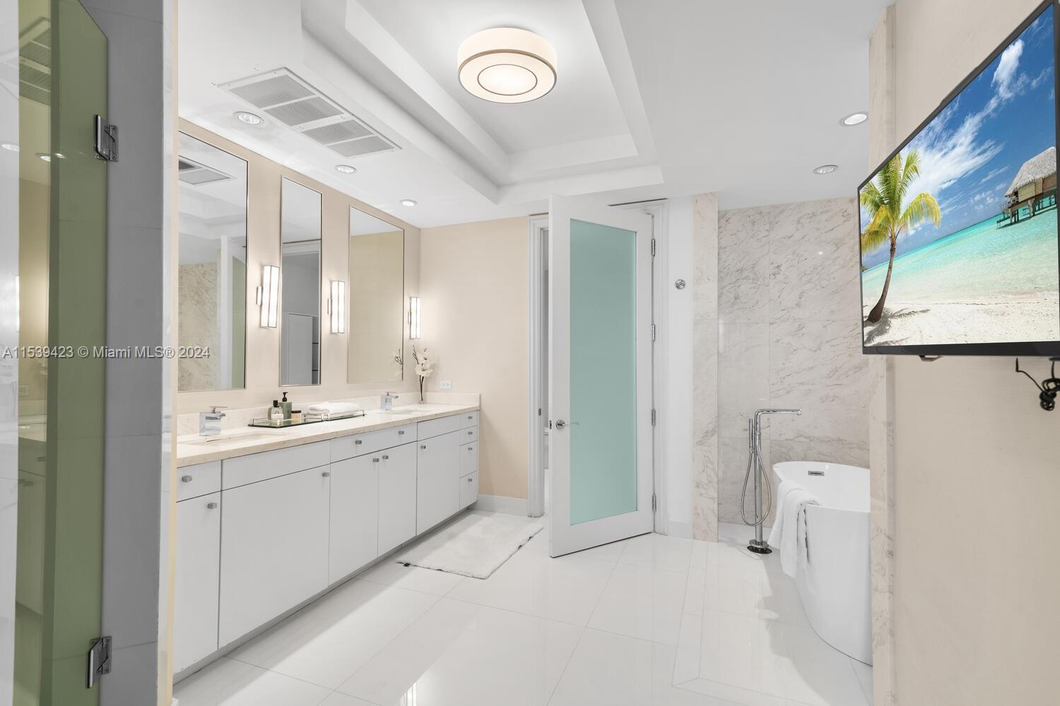 10295 COLLINS AVE RESDNTA - Residential