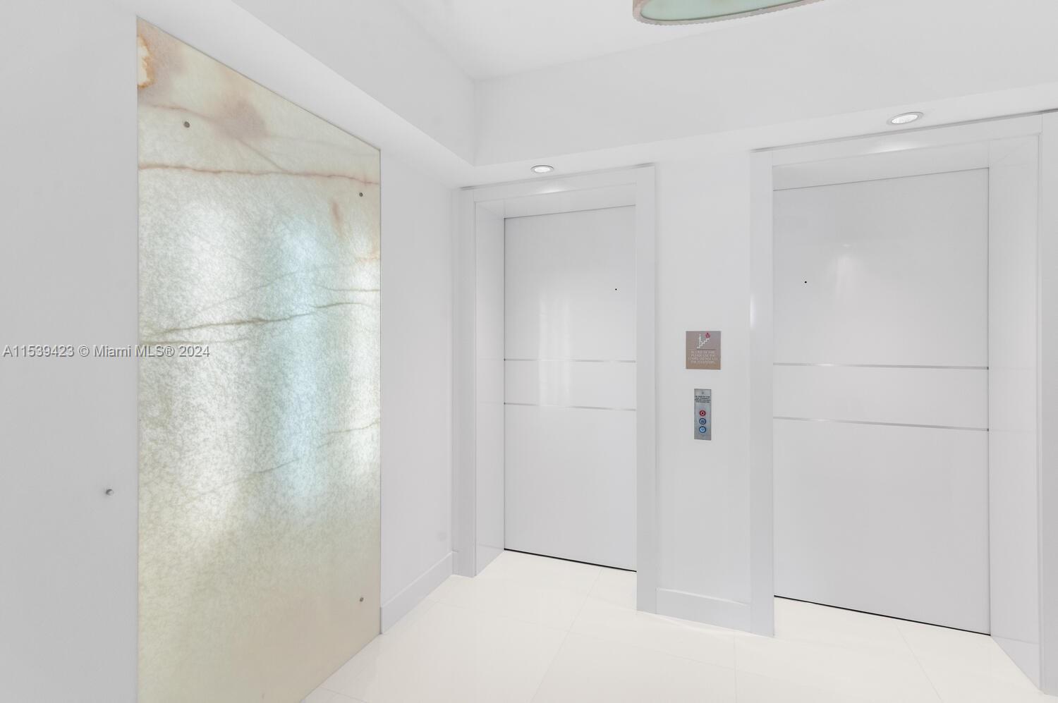 10295 COLLINS AVE RESDNTA - Residential