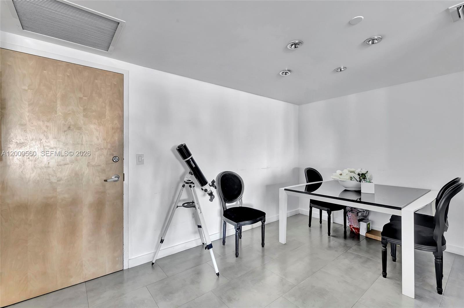 WIND CONDO - Residential