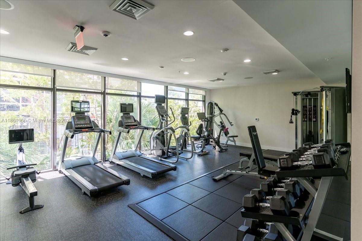 SERENO RESIDENCES CONDO - Residential