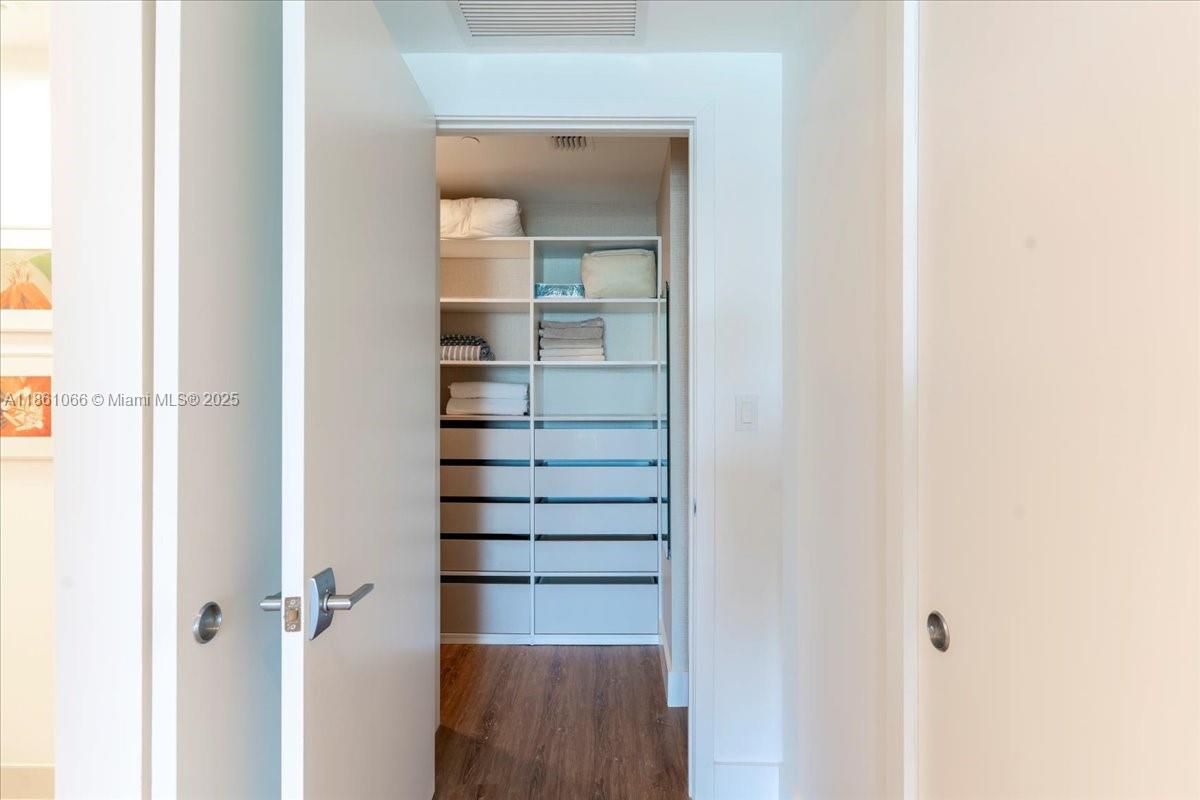 SERENO RESIDENCES CONDO - Residential