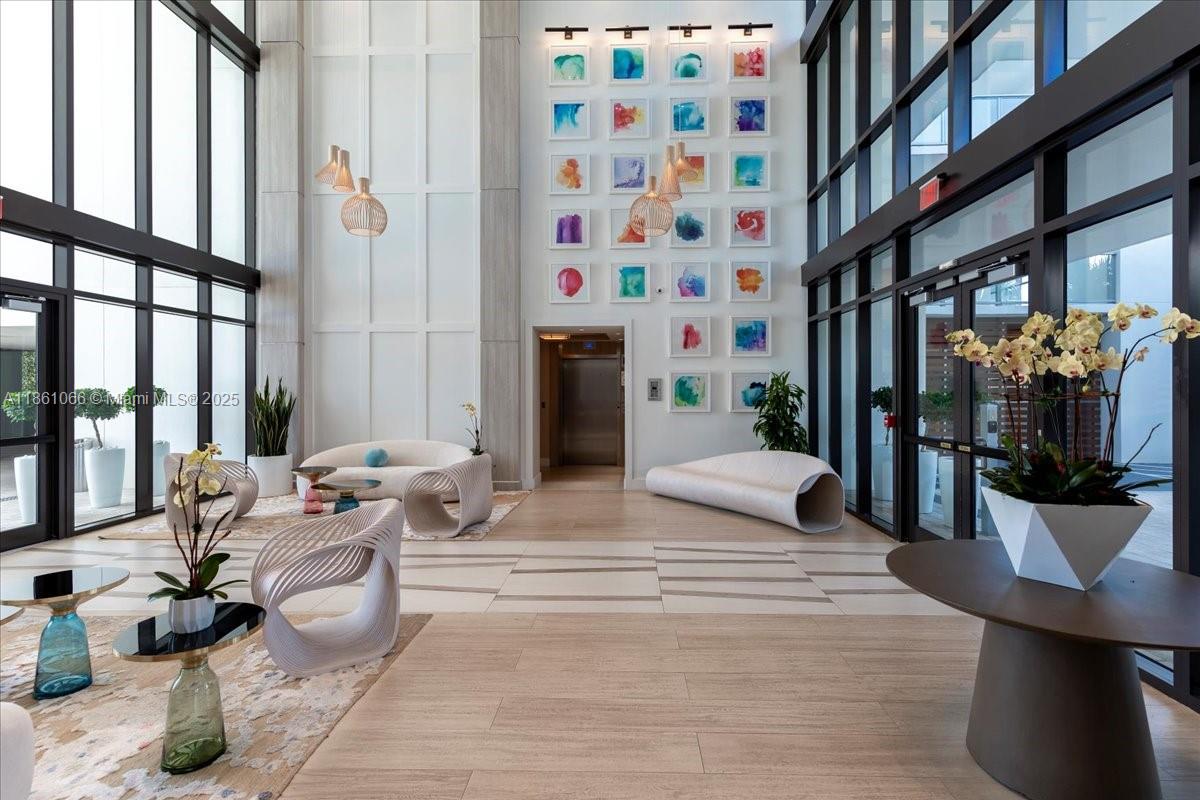 SERENO RESIDENCES CONDO - Residential