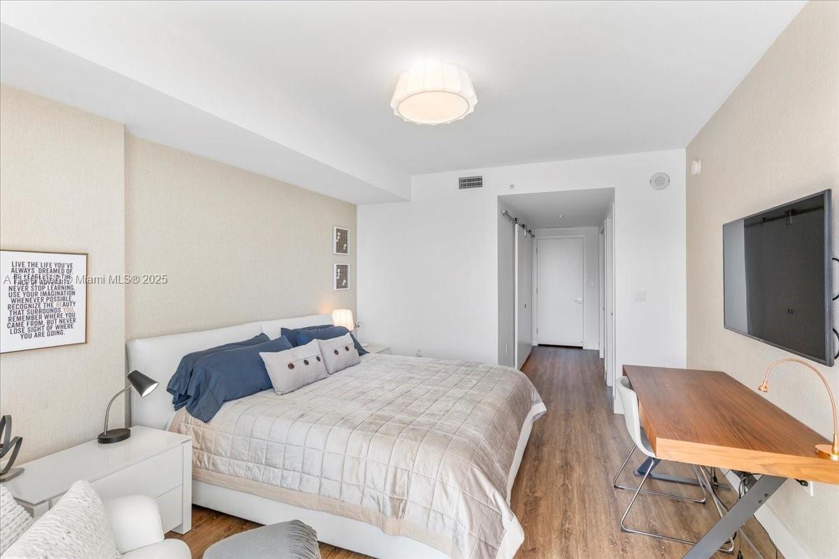 SERENO RESIDENCES CONDO - Residential