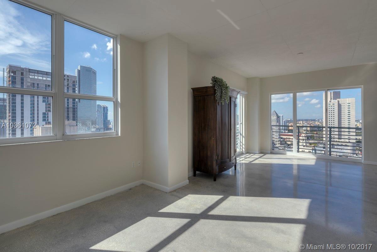 THE LOFT DOWNTOWN II COND - Residential Lease