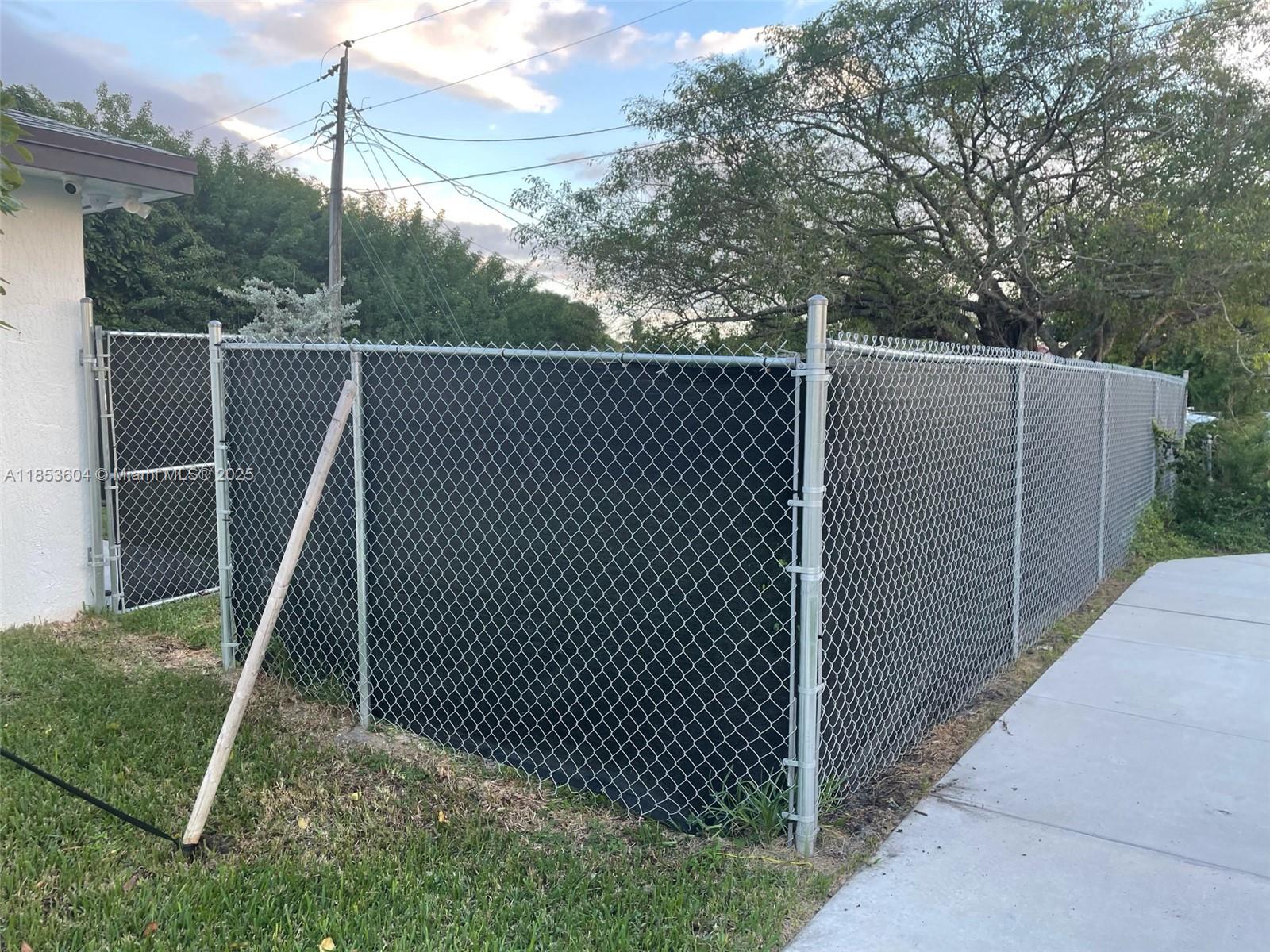 DILLARD PARK - Residential Lease