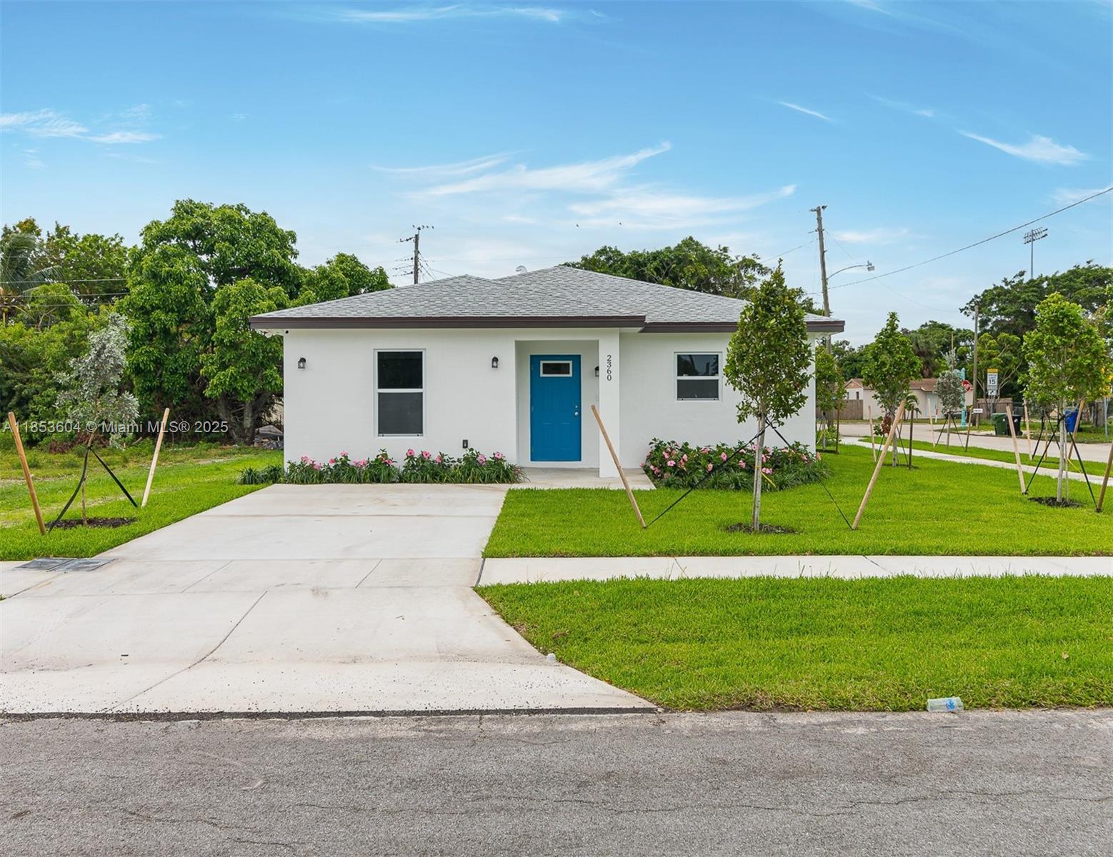 Available for move in Sep 1st. Fence enclosed backyard. No subleasing, vacation rental or corporate lease.