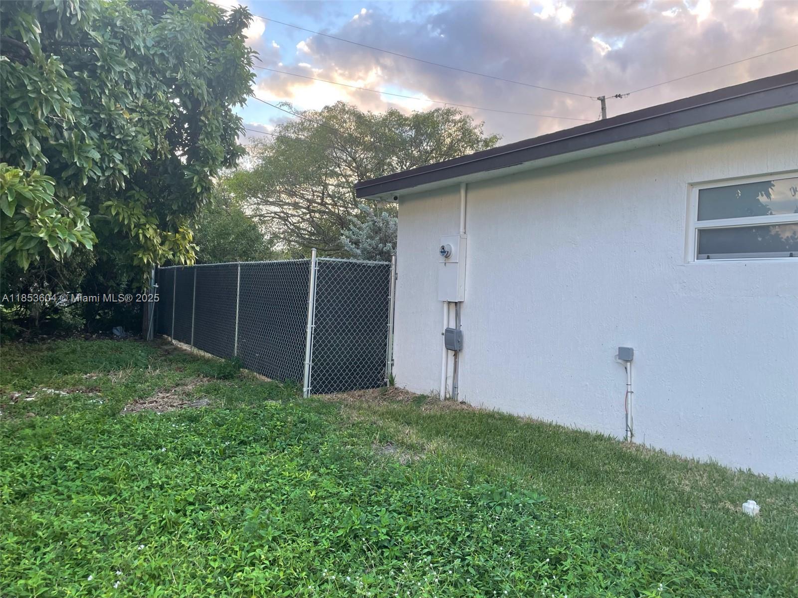 DILLARD PARK - Residential Lease