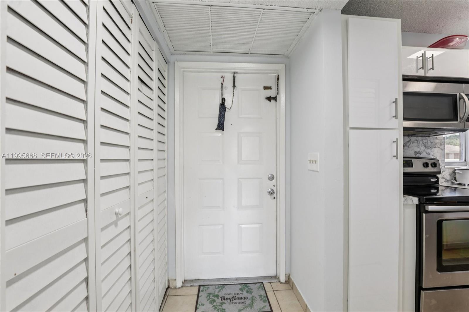 LAKEWOOD VILLAGE - Residential