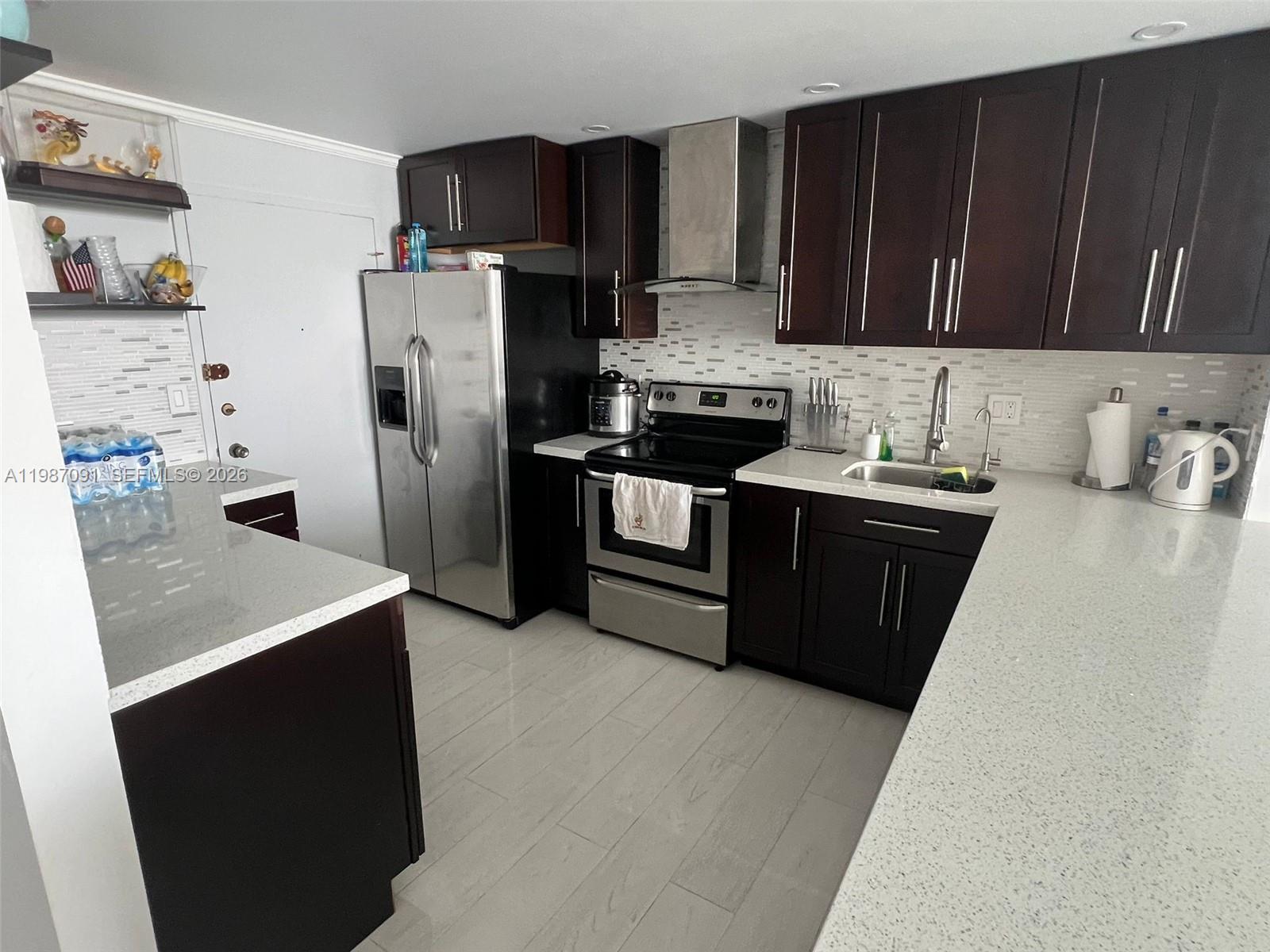 BUCKLEY TOWERS CONDO - EA - Residential