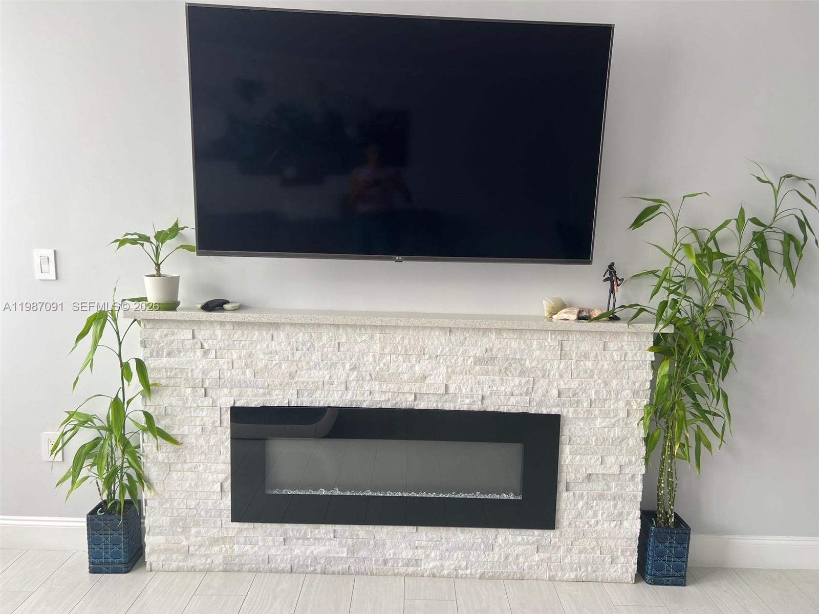 BUCKLEY TOWERS CONDO - EA - Residential