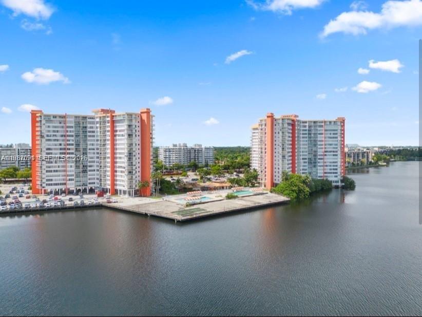 BUCKLEY TOWERS CONDO - EA - Residential