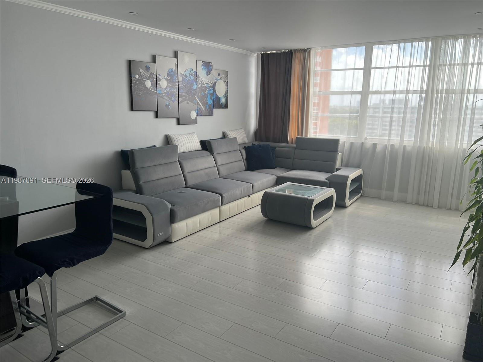 BUCKLEY TOWERS CONDO - EA - Residential