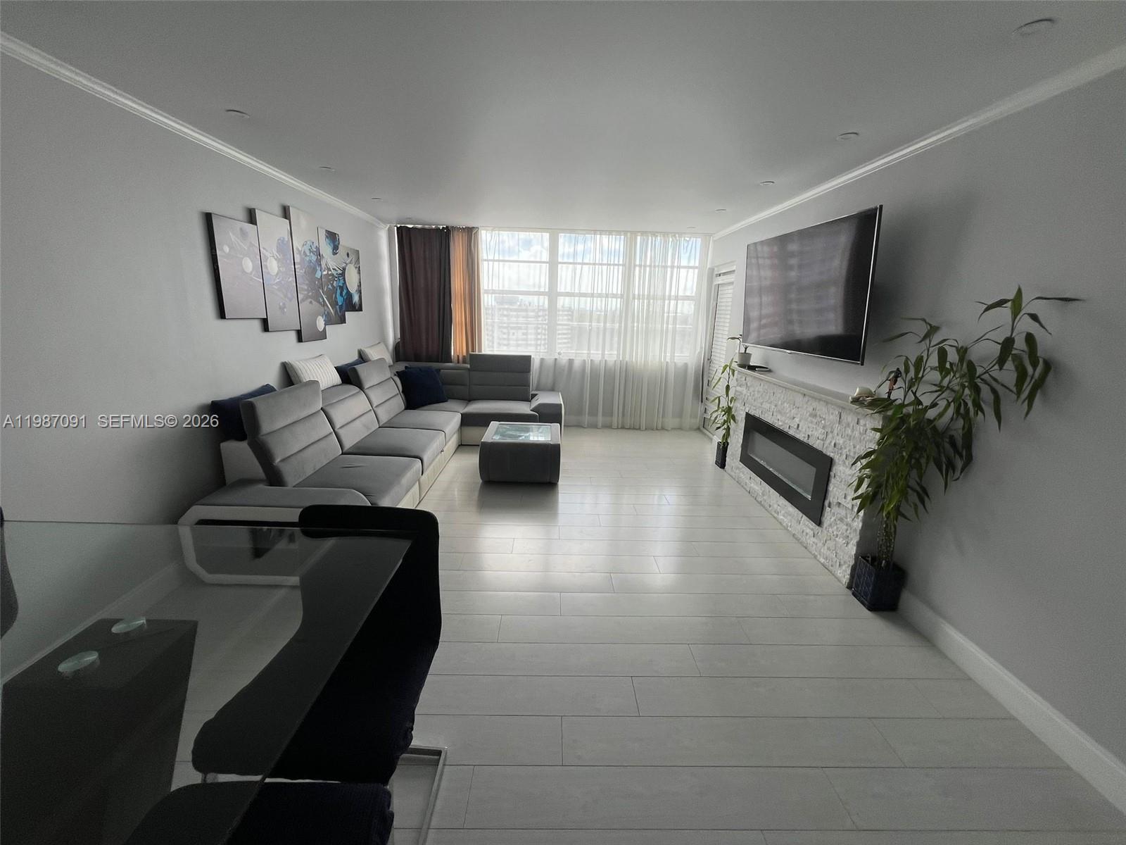 BUCKLEY TOWERS CONDO - EA - Residential