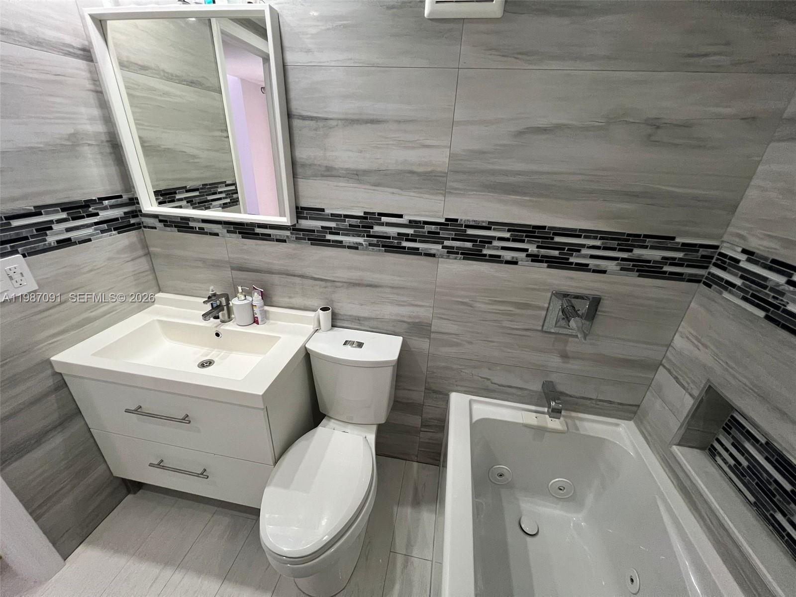 BUCKLEY TOWERS CONDO - EA - Residential