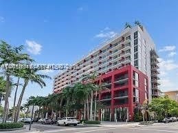 90 NE 32nd St 624