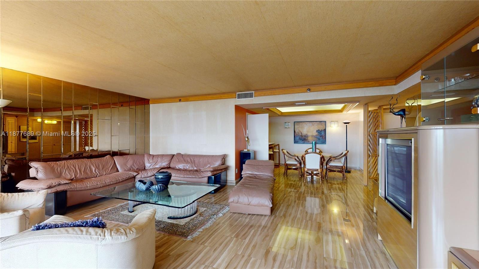 JOCKEY CLUB III CONDO - Residential