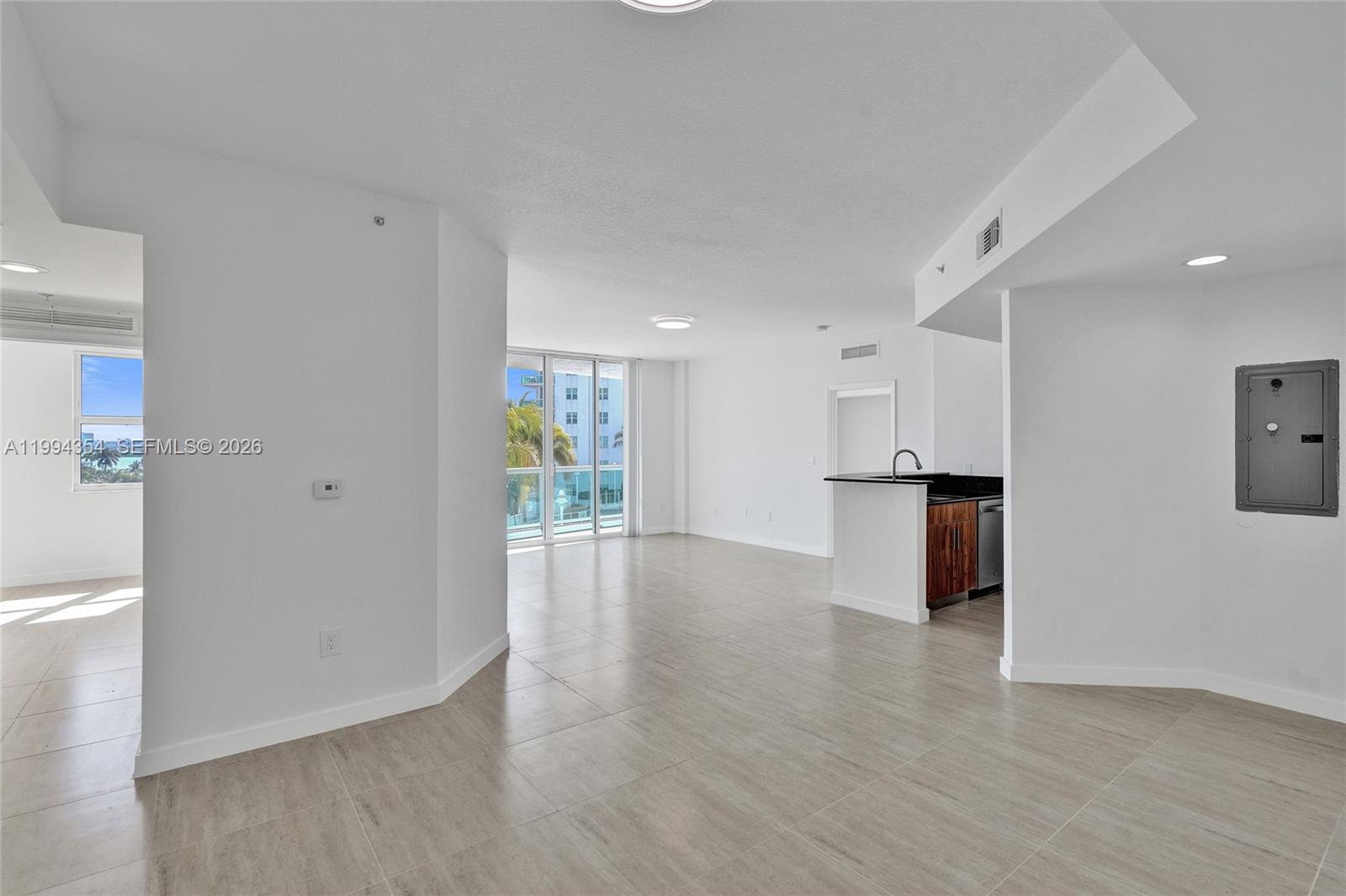 7900 Harbor Island Dr 711