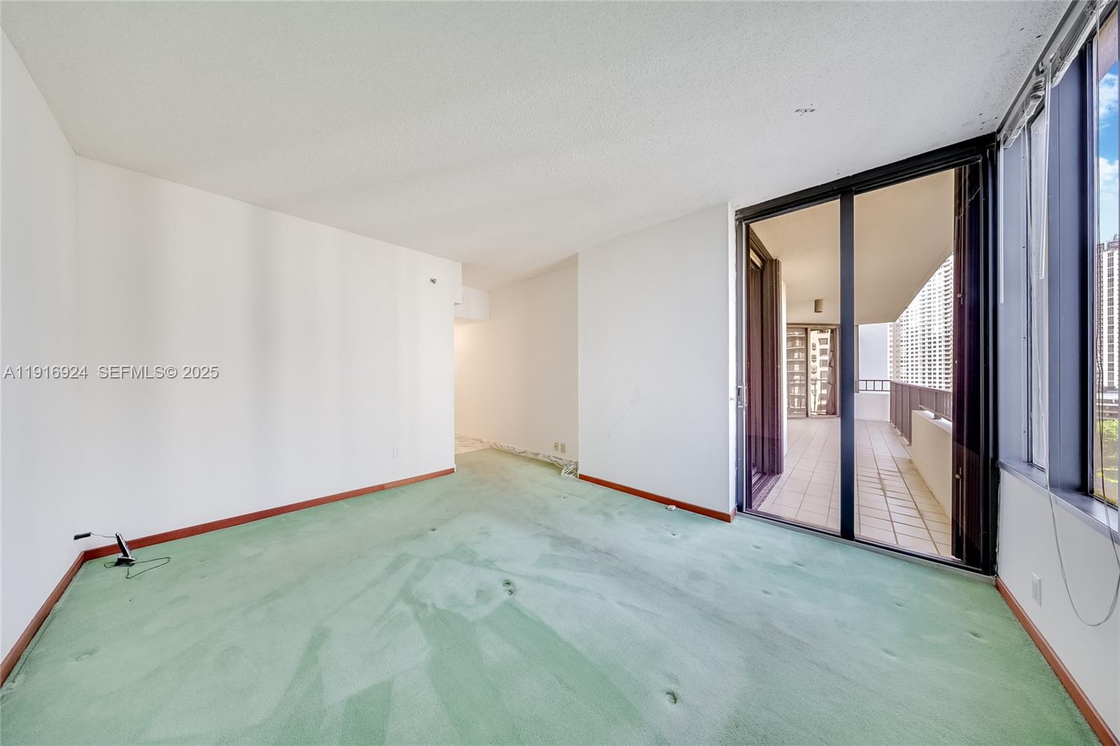 Brickell Key One - Residential