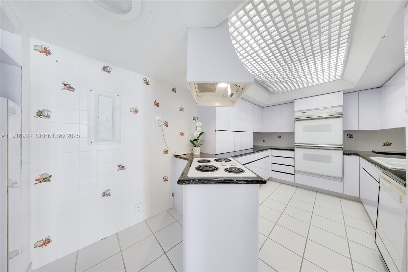 Brickell Key One - Residential