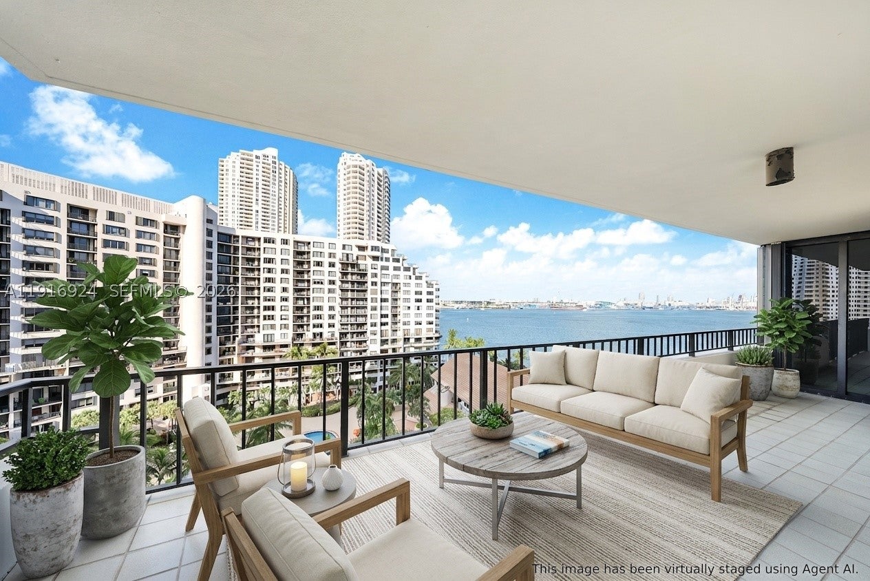 520 Brickell Key Dr A1104