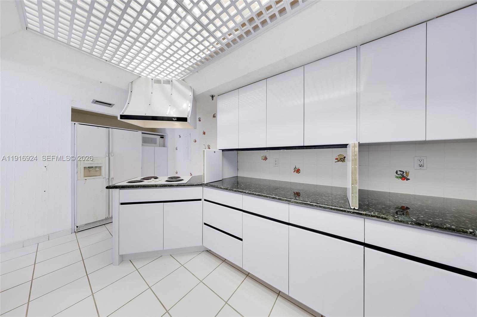 Brickell Key One - Residential