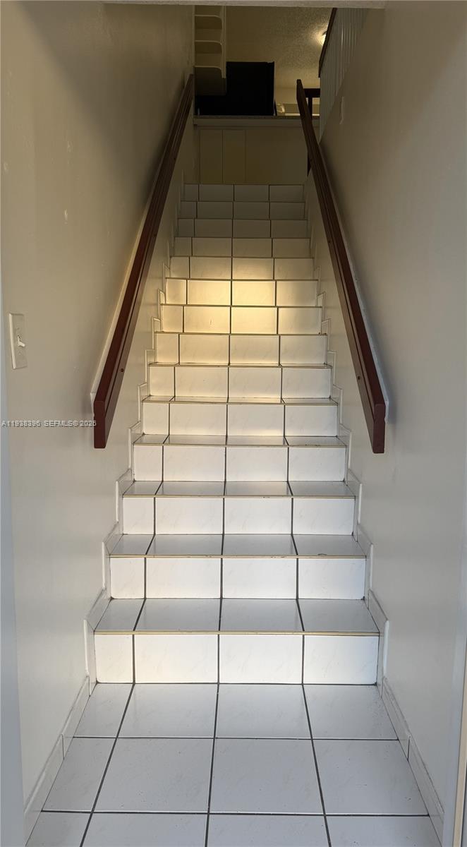 10101 W Okeechobee Rd 1201