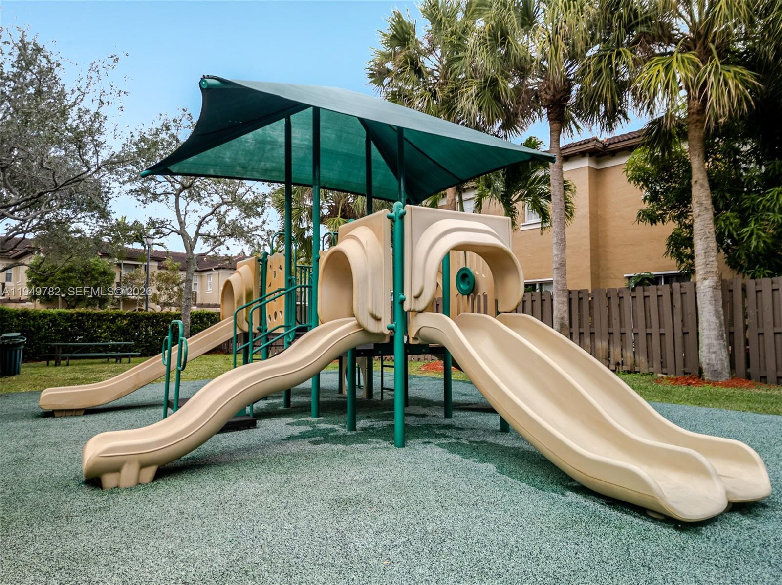 PINE ISLAND COMMERICAL - Residential