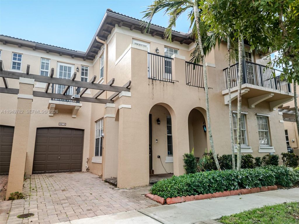 Photo of 4414 Morgan Ln, Davie, FL 33328 (MLS # A11949782)