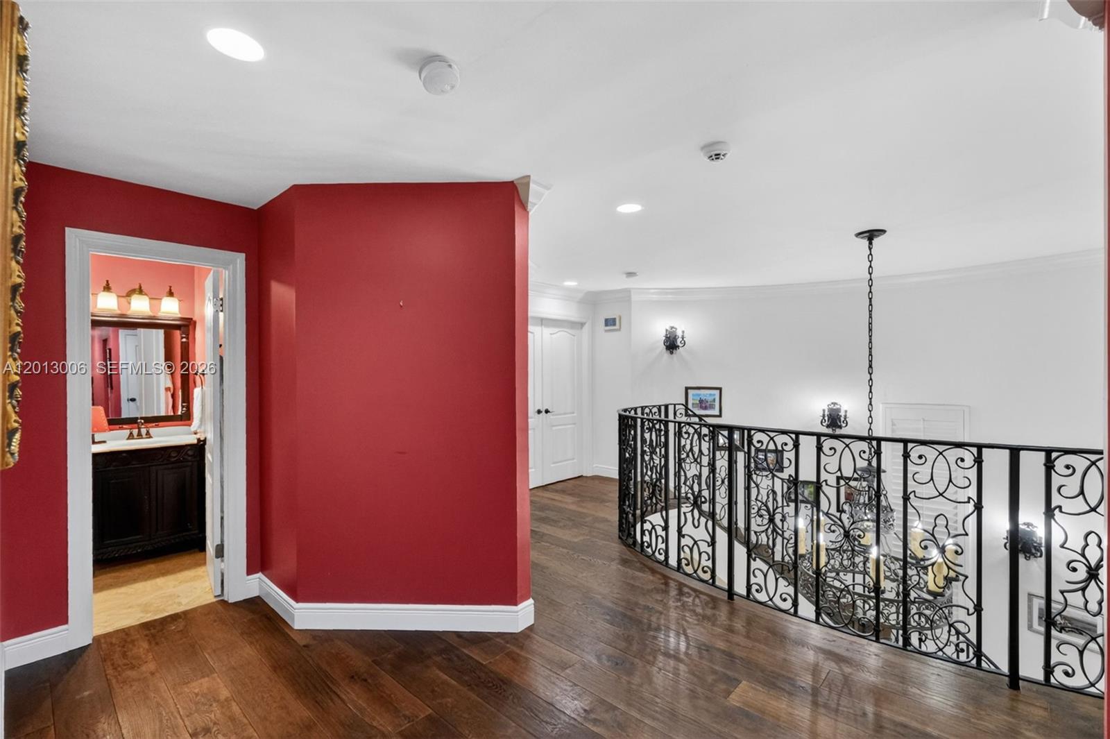 ESPANOLA HEIGHTS - Residential