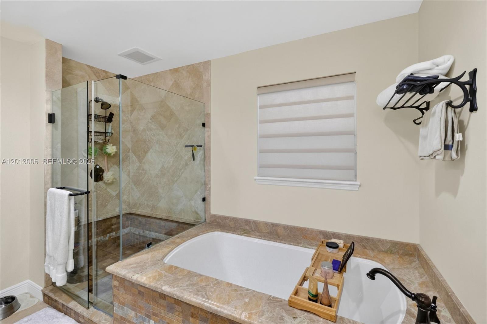 ESPANOLA HEIGHTS - Residential