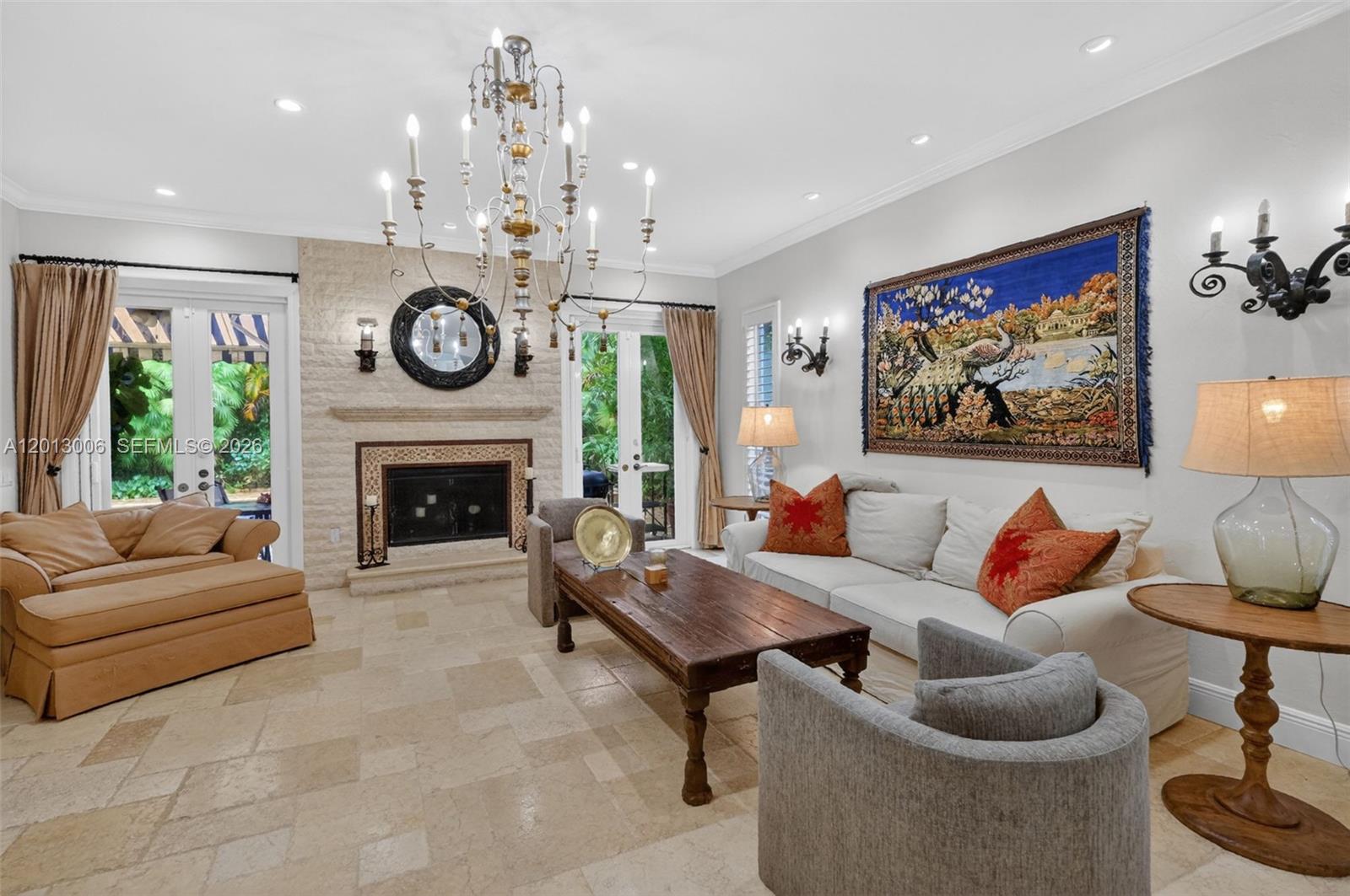 ESPANOLA HEIGHTS - Residential