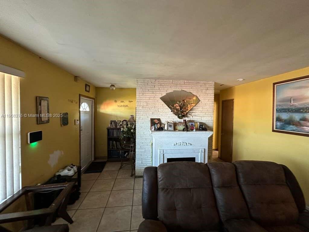 MIRAMAR SEC 9 - Residential