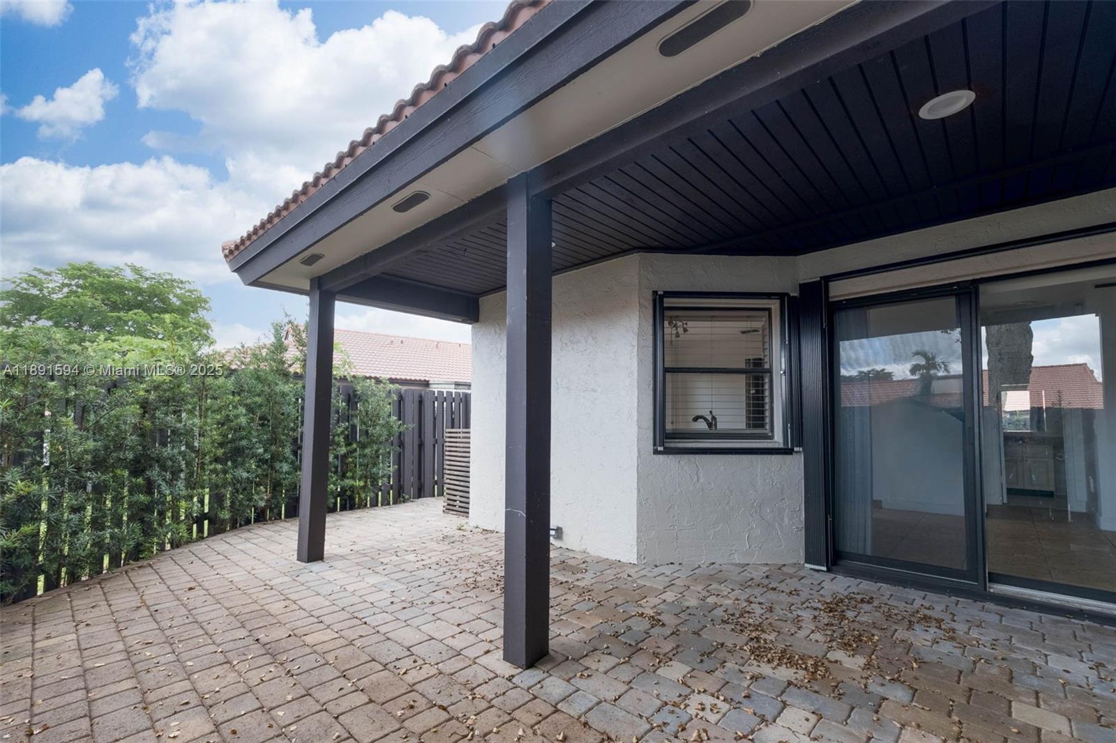 LAKES MEADOW VILG HOMES C - Residential