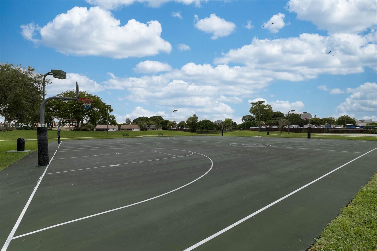 LAKES MEADOW VILG HOMES C - Residential