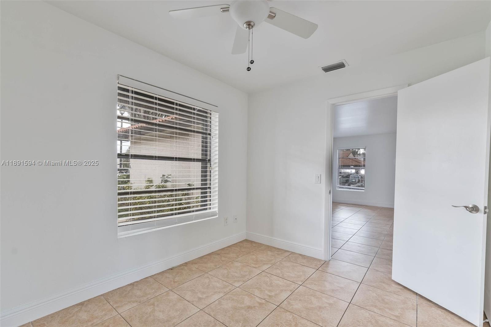 LAKES MEADOW VILG HOMES C - Residential