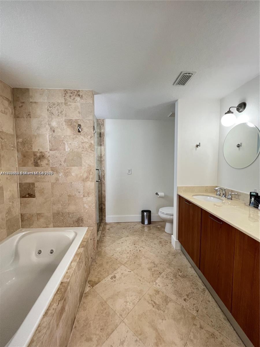 ROADS END VILLAGE CONDO - Residential