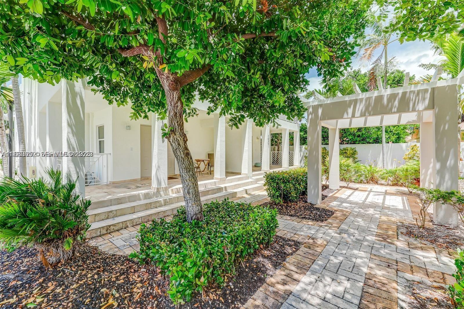 ROADS END VILLAGE CONDO - Residential