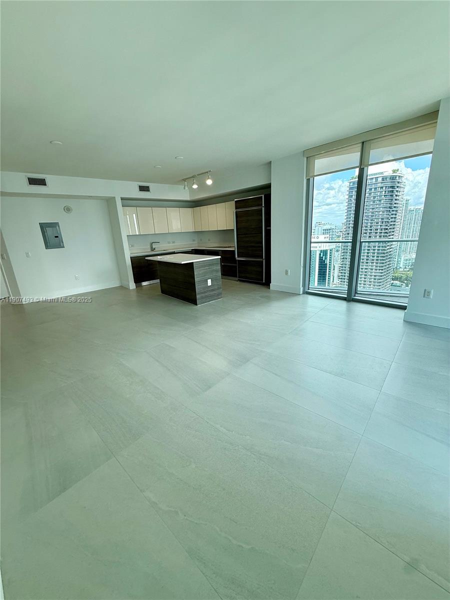 1100 MILLECENTO RESIDENCE - Residential Lease