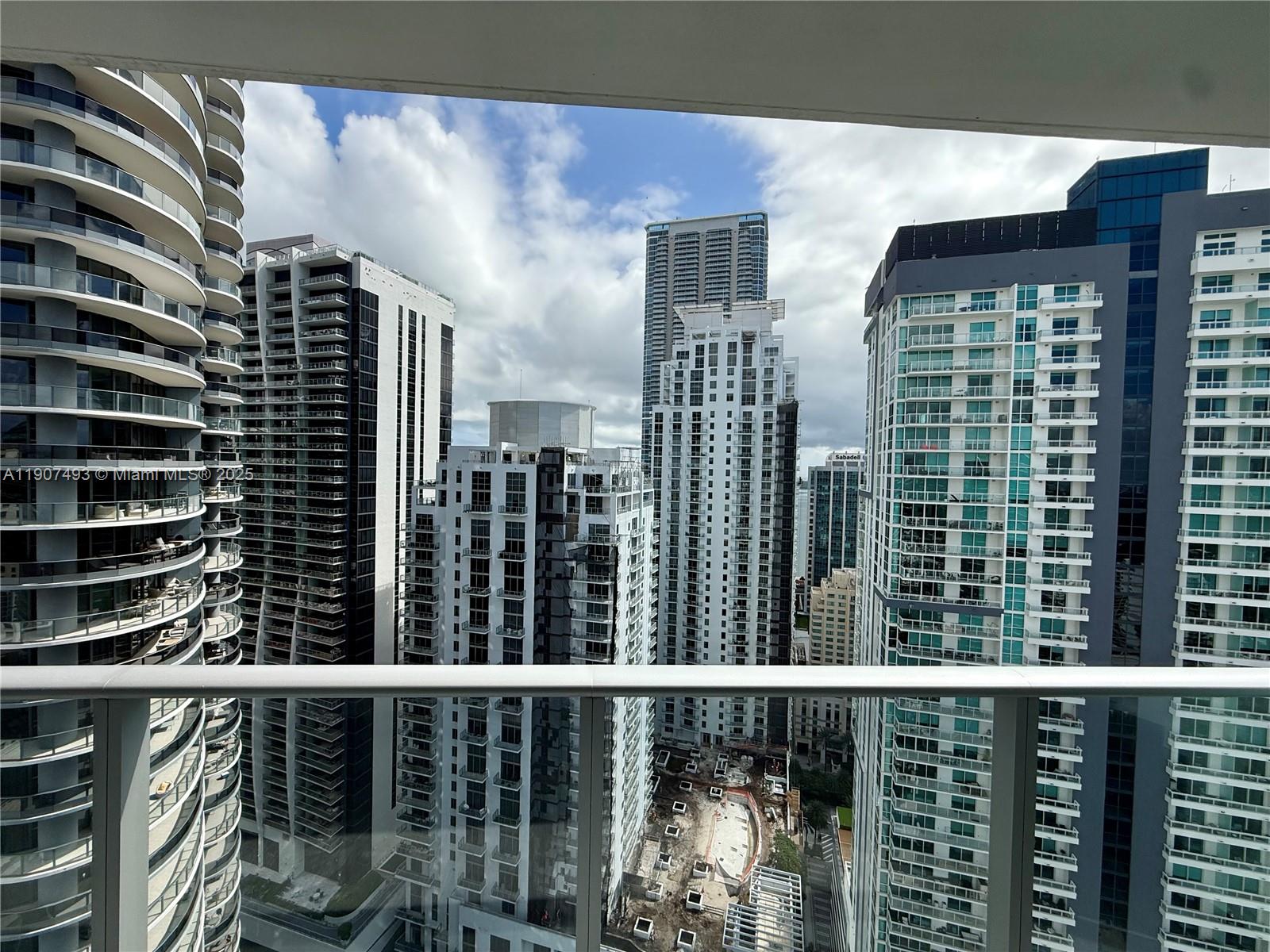 1100 MILLECENTO RESIDENCE - Residential Lease