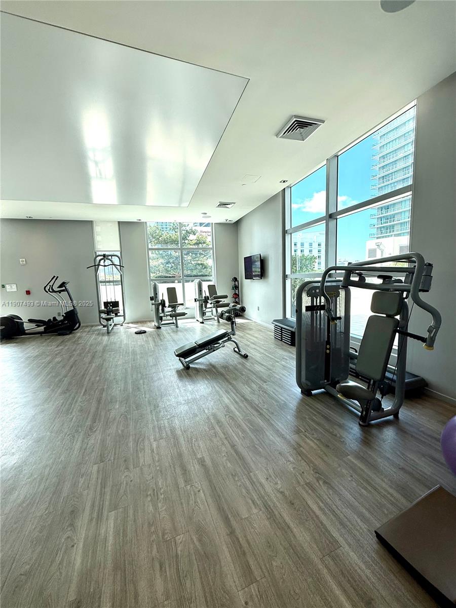 1100 MILLECENTO RESIDENCE - Residential Lease