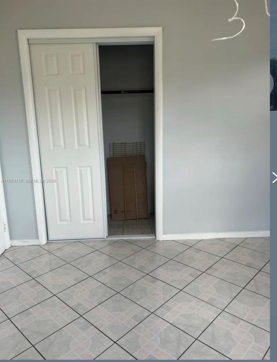 BISCAYNE GARDENS SEC F PA - Residential Lease
