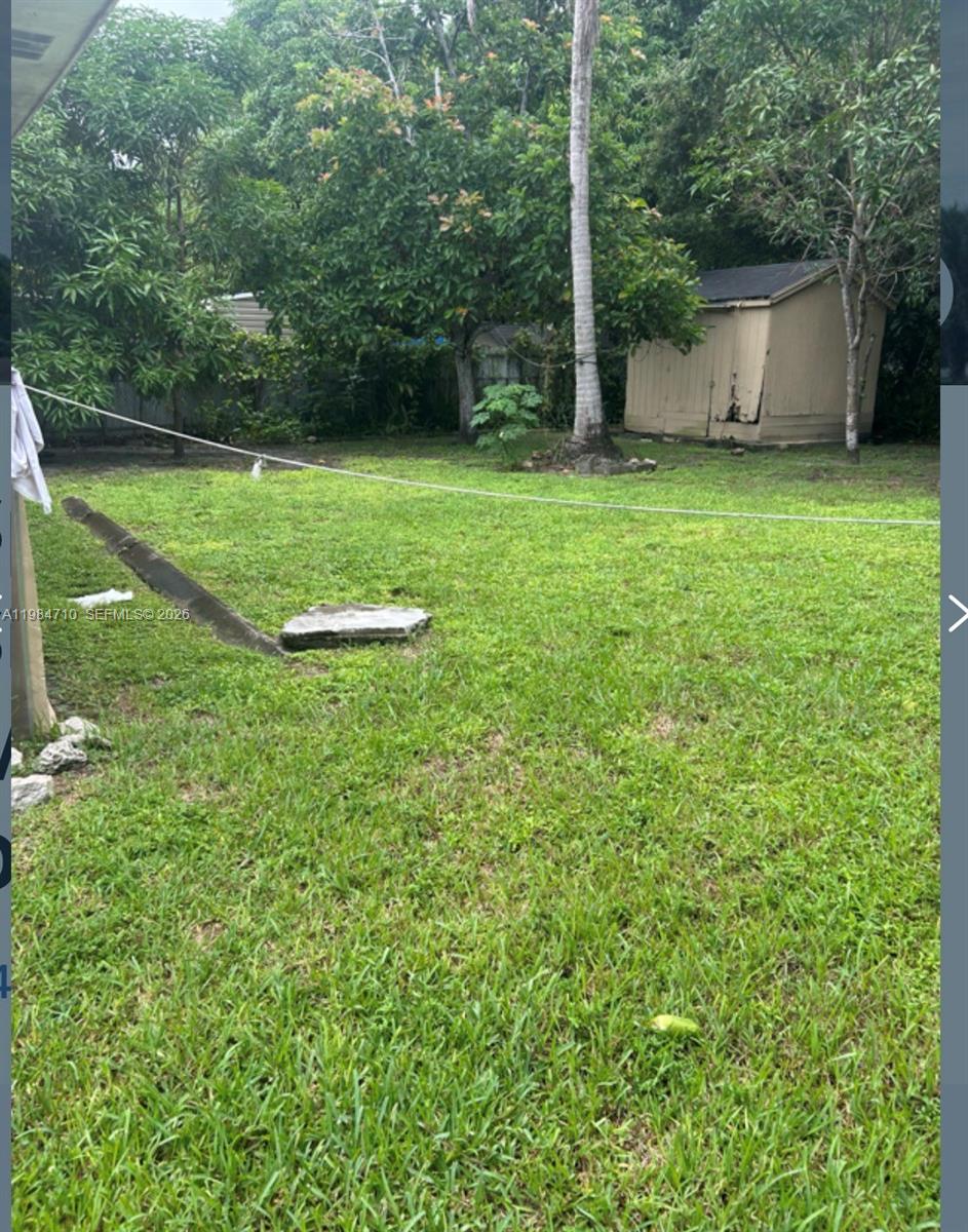 BISCAYNE GARDENS SEC F PA - Residential Lease