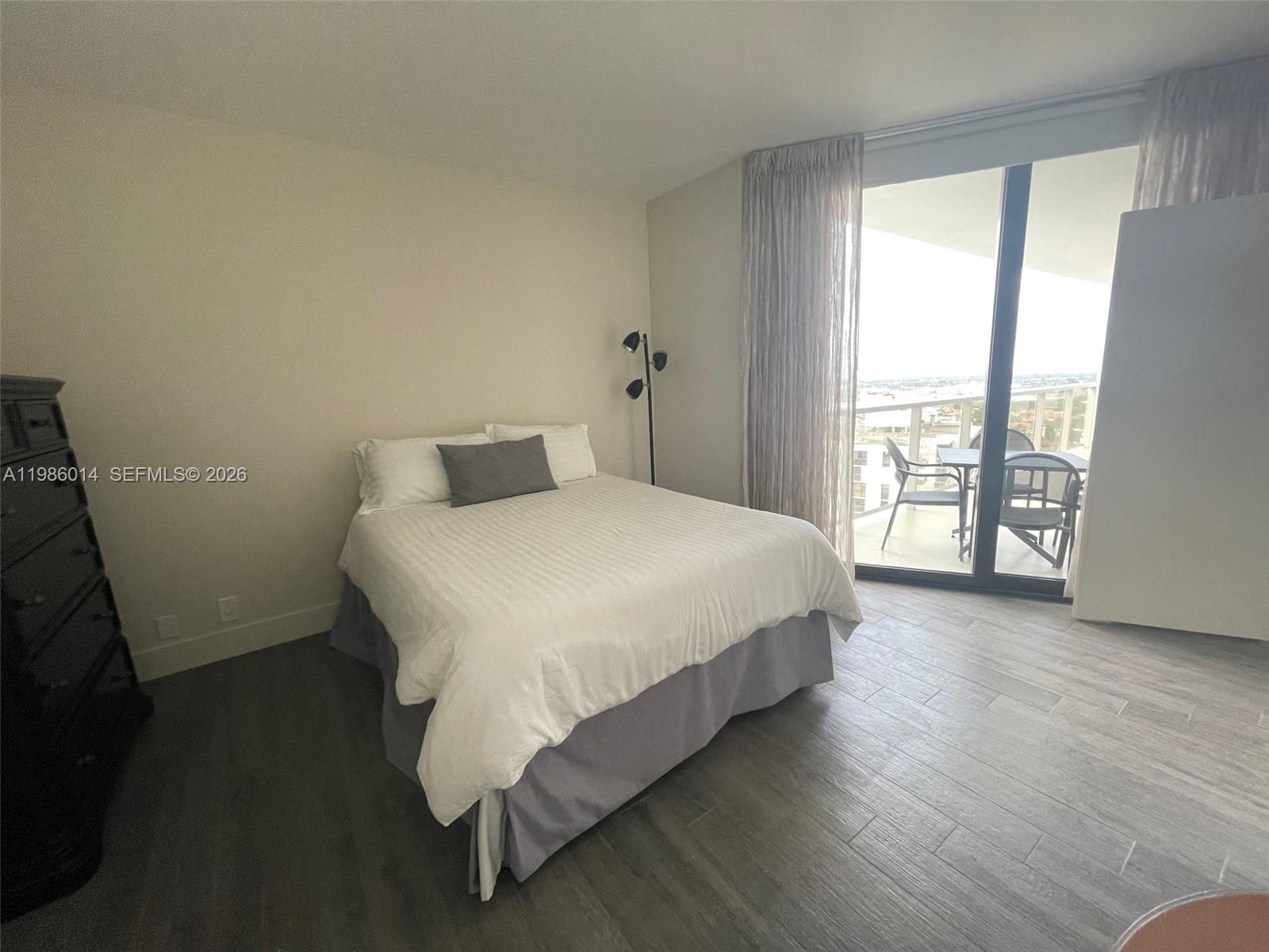 HAMPTONS WEST CONDO - Residential Lease