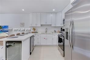 NORTH HOLLYWOOD - Residential