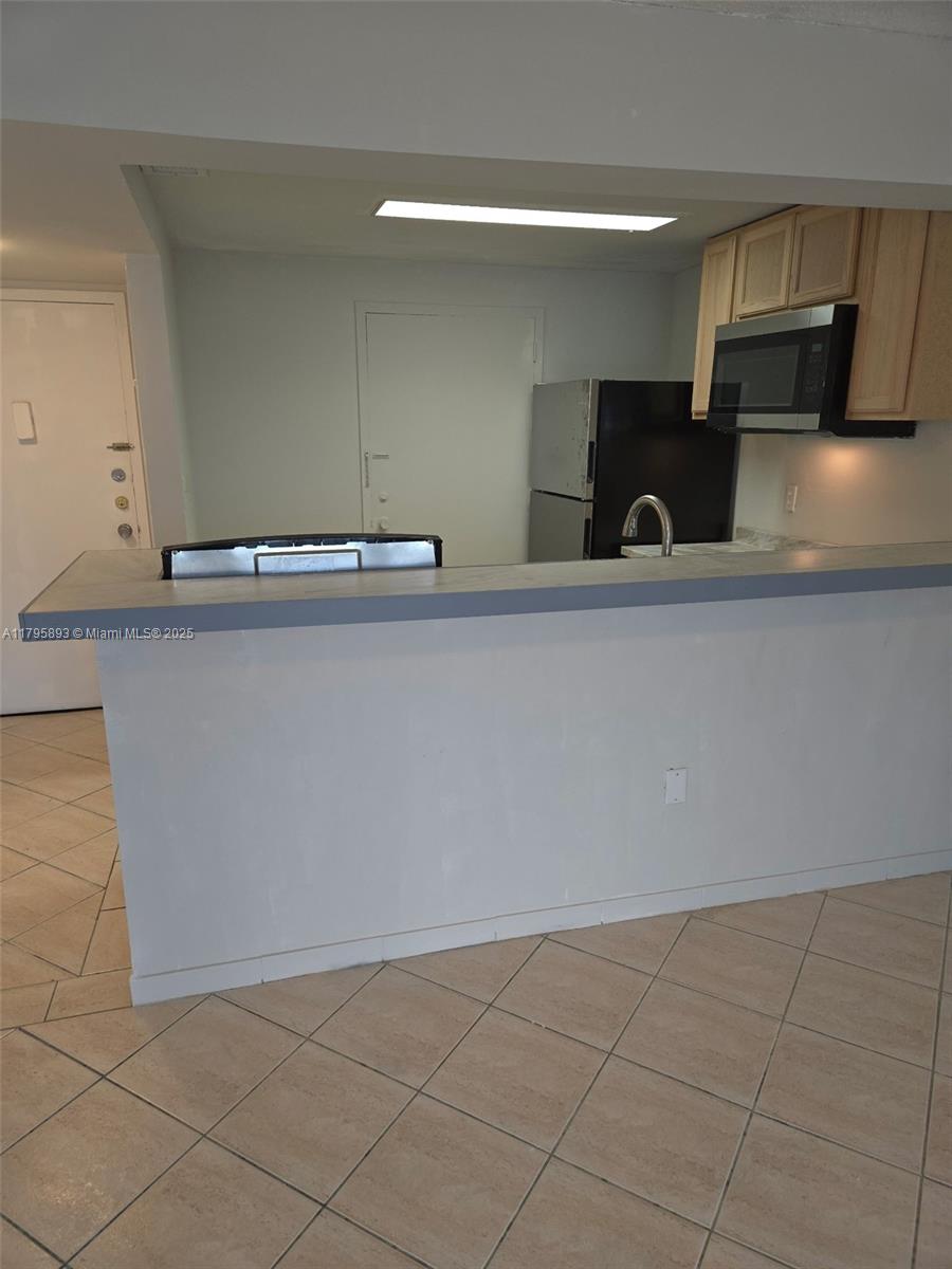 OCEAN POINT CONDO - Residential