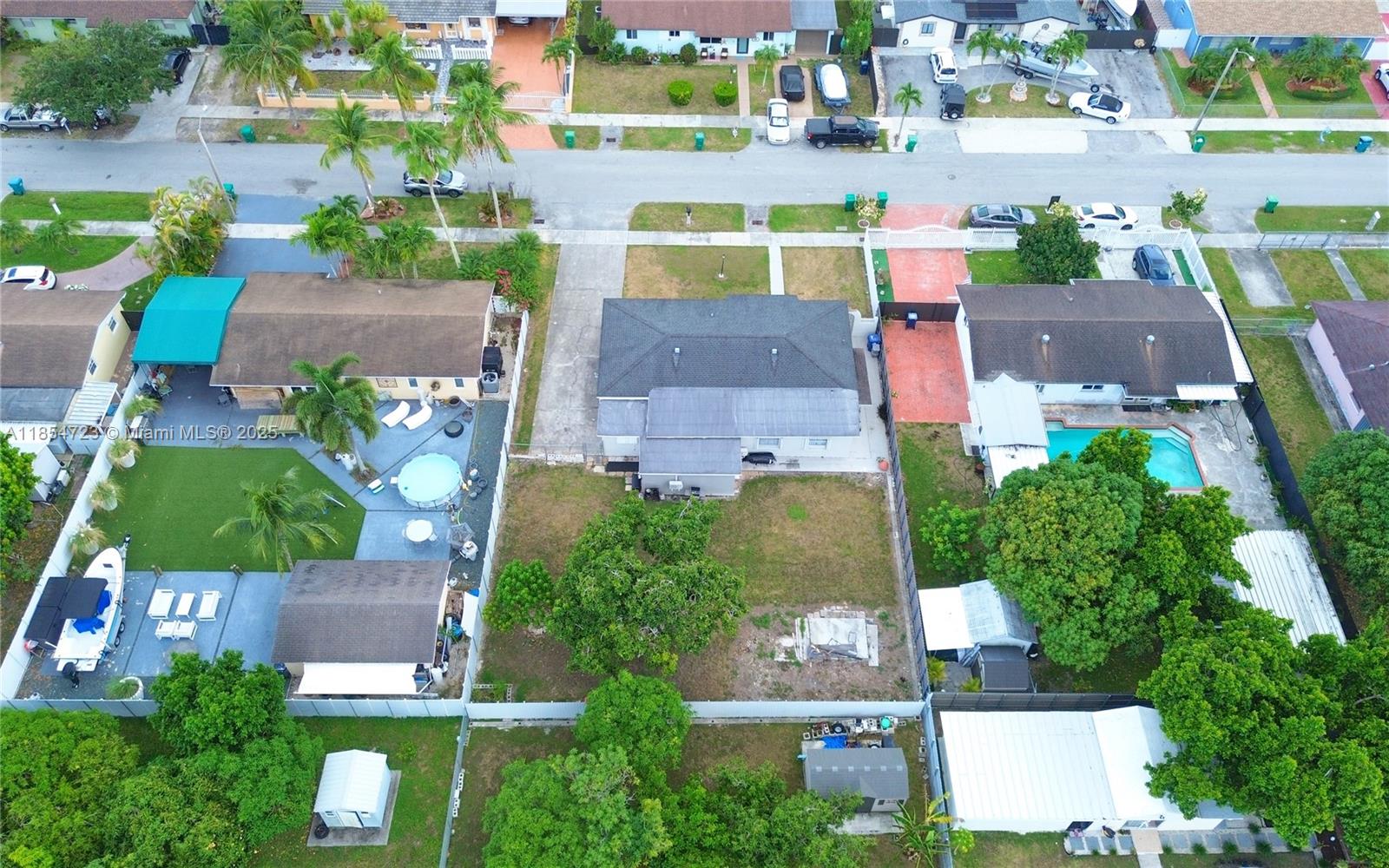 LOS ANGELES ESTATES SEC 3 - Residential