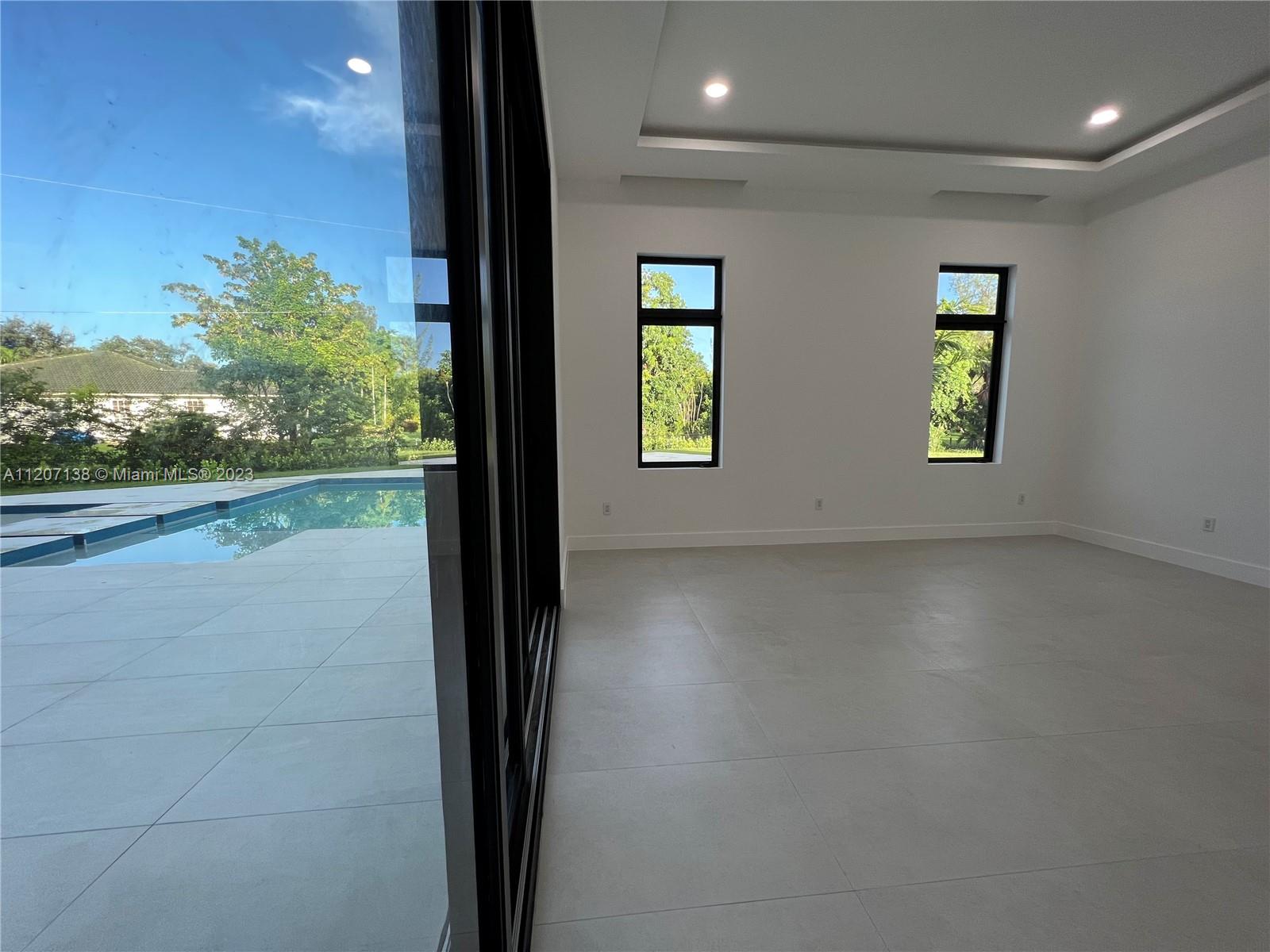 PACIFIC ACRES - Residential